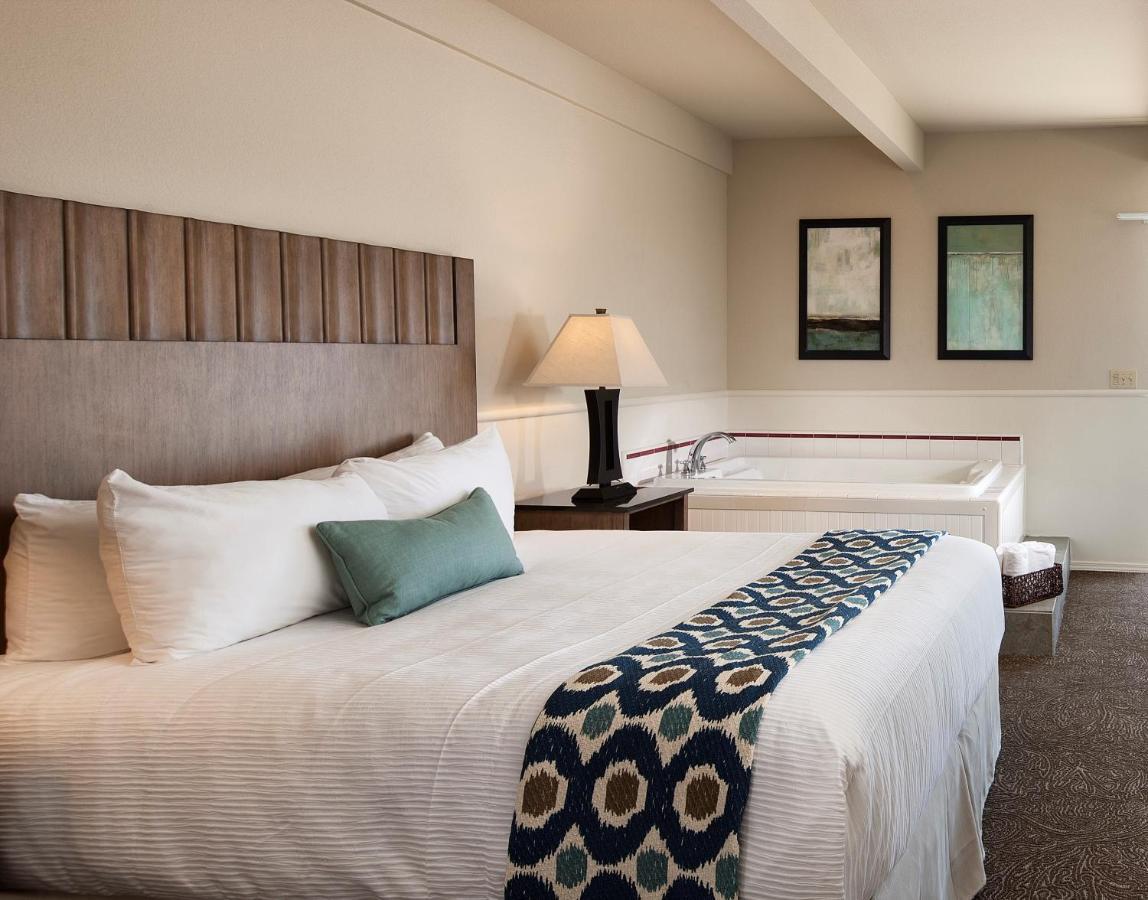Cambria Landing Inn And Suites Kültér fotó