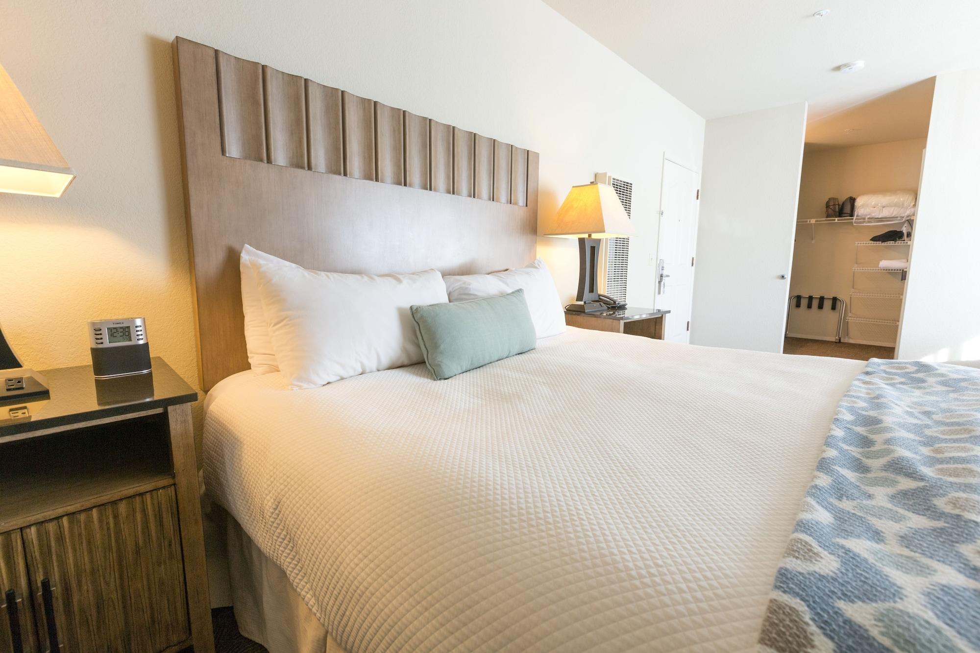 Cambria Landing Inn And Suites Kültér fotó