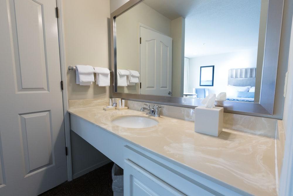 Cambria Landing Inn And Suites Kültér fotó